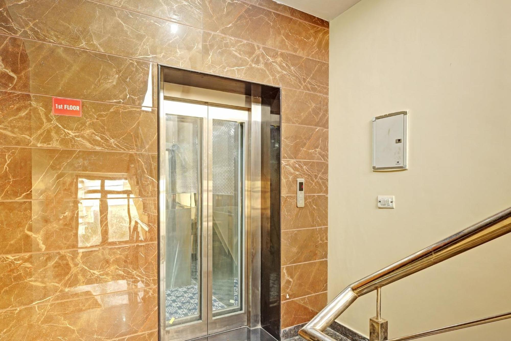 Hotel O A.K Palace نيودلهي المظهر الخارجي الصورة